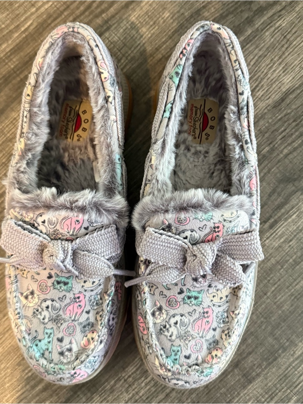 BOBS by Skechers Cat Cozies Cozy Chill Slippers Bow Cat Print Memory Foam - Picture 3 of 10
